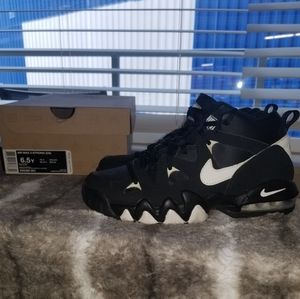 Youth NIKE AIR MAX 2 STRONG